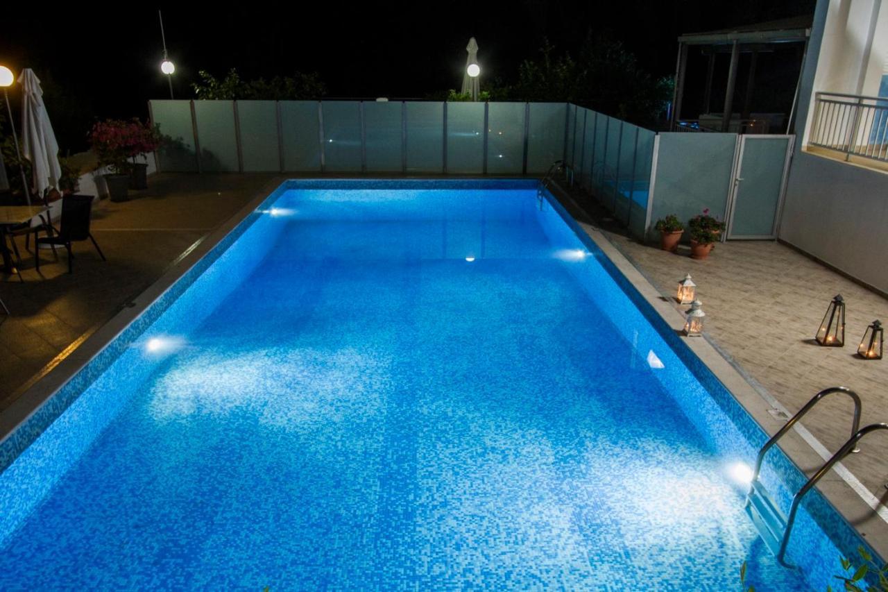 Muses Villas Resort Száni-part Kültér fotó